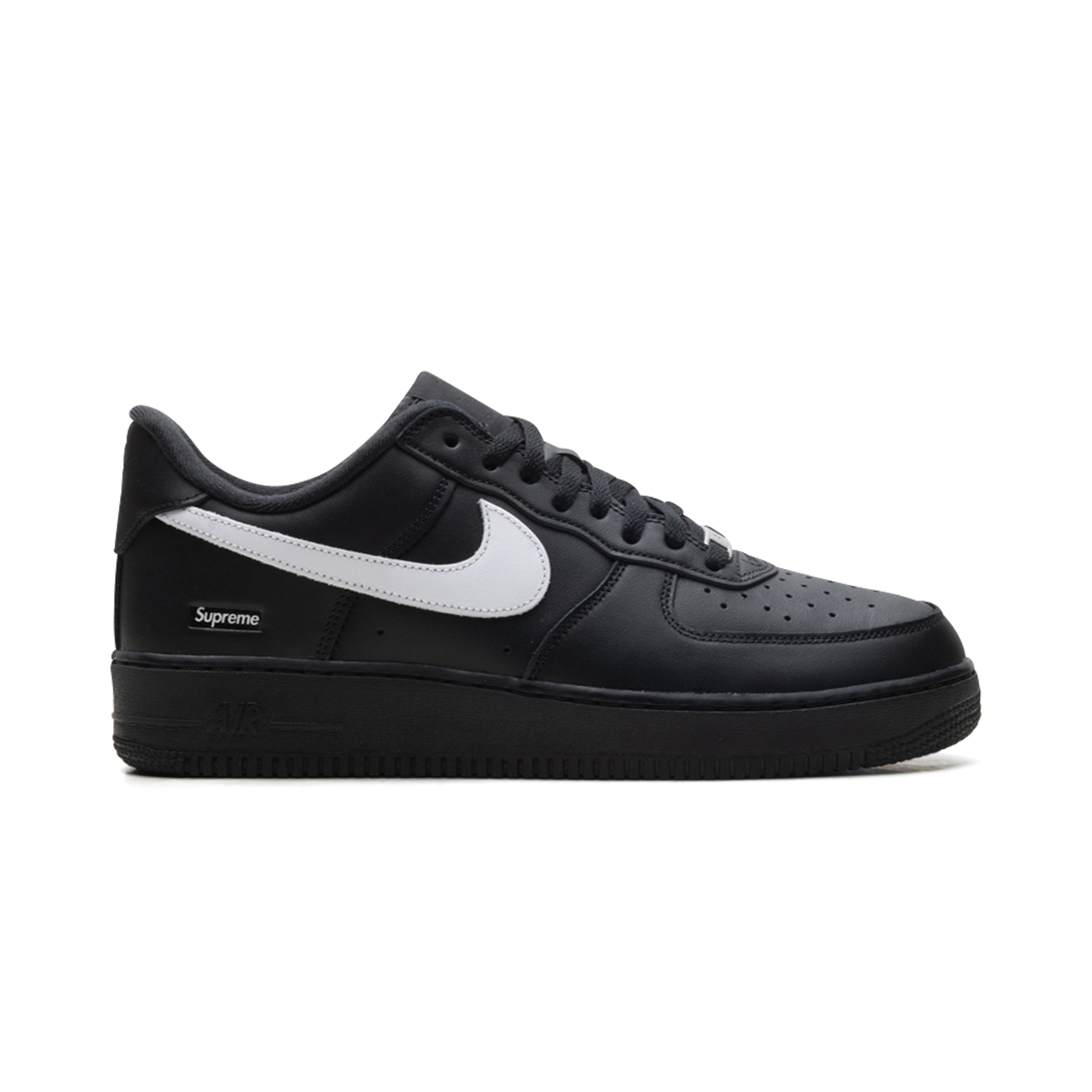 Air Force 1 Low Supreme -  Black and White