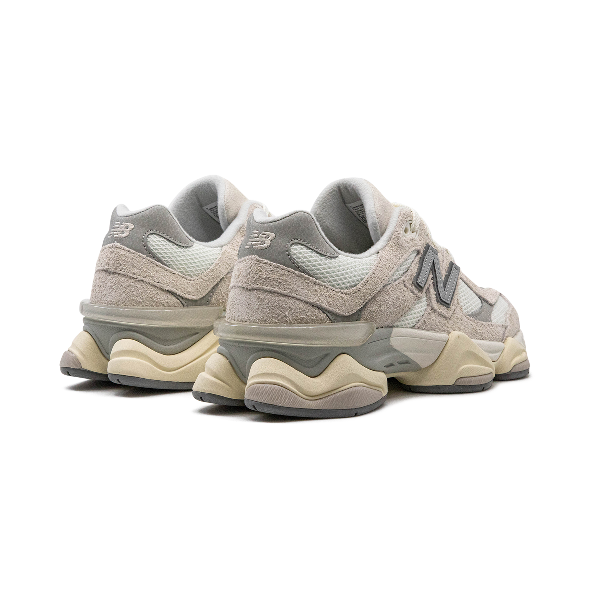 New Balance 9060 - Moonbeam Sea Salt